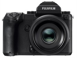 Fujifilm na veletrhu Photokina ukázal bezzrcadlovku se stedoformátovým ipem...