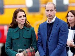 Vévodkyn z Cambridge Kate a její manel princ William (Whitehorse, 27. záí...