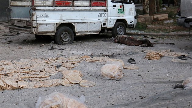 Aleppo a jeho okol v poslednch dnech trp nekoncm bombardovnm. Jednn o pm jsou bezvsledn (28. z 2016)