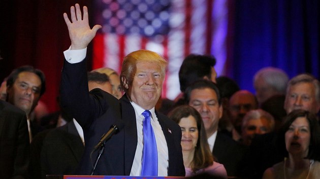 Republiknsk uchaze o prezidentskou nominaci Donald Trump vyhrl primrky v pti sttech, kter se konaly 26. dubna.