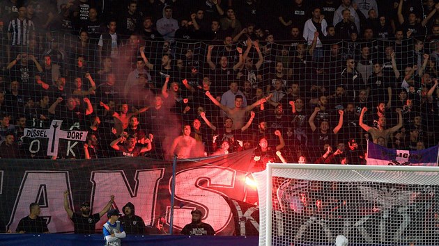 Fanouci PAOK Solu vytvoili v Liberci boulivou atmosfru.