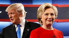 Donald Trump a Hillary Clintonová v první televizní debat amerických...