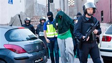 Španělská policie zatýká v Melille podezřelého islamistu (28. září 2016) Španělská policie zatýká v Melille podezřelého islamistu (28. září 2016)