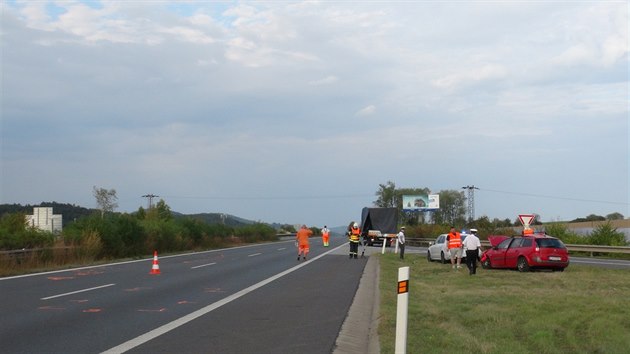 Dlnici D5 zablokovala nehoda. (30. z 2016)