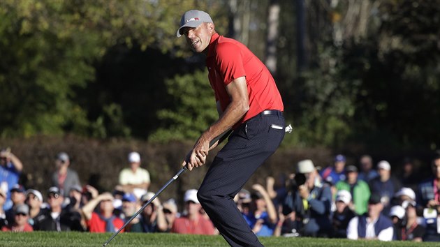 Americký golfista Matt Kuchar během prvního dne Ryder Cupu. Americký golfista Matt Kuchar během prvního dne Ryder Cupu.