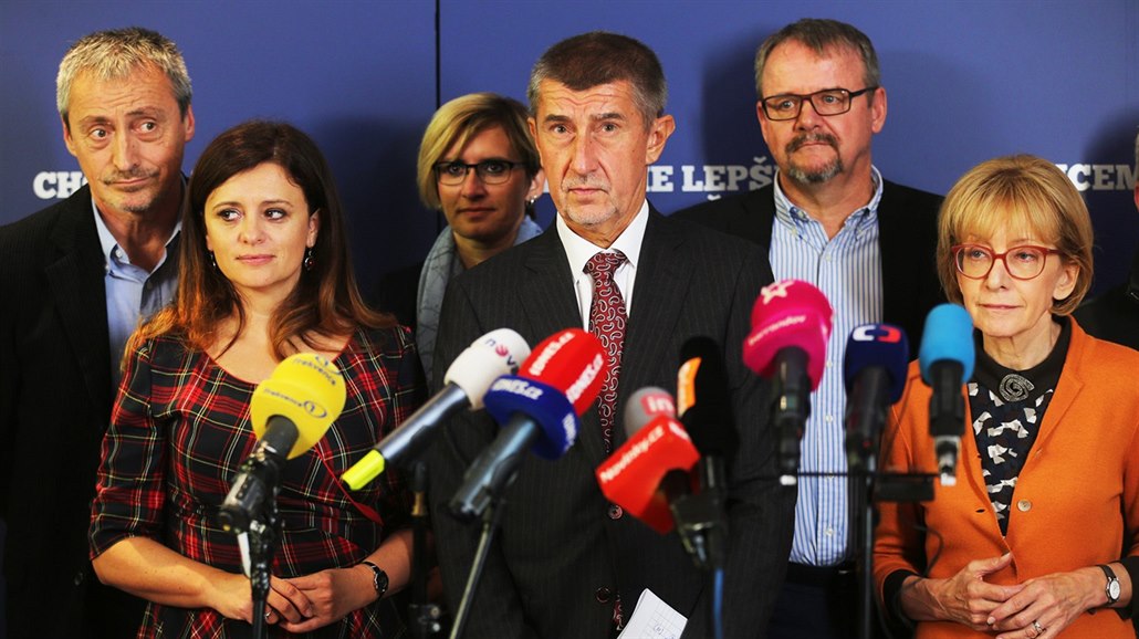 Předseda hnutí ANO Andrej Babiš při tiskové konferenci k výsledkům krajských a... Předseda hnutí ANO Andrej Babiš při tiskové konferenci k výsledkům krajských a...