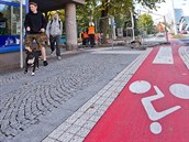 Cyklostezka v Horově ulici v Hradci Králové byla hotová dva měsíce, než ji... Cyklostezka v Horově ulici v Hradci Králové byla hotová dva měsíce, než ji...