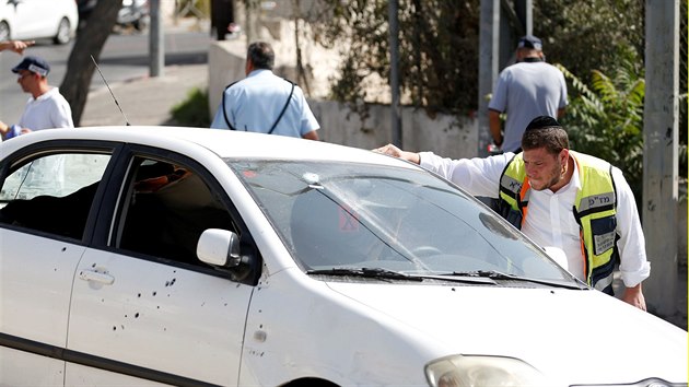 tonk v Jeruzalm zranil osm lidi, policie ho zabila (9. jna 2016)