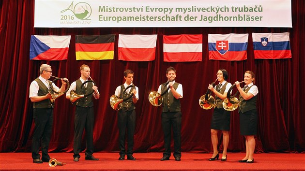 V Marinskch Lznch se kon historicky prvn Mistrovstv Evropy mysliveckch truba. Soute se astn 200 truba z 18 eskch i zahraninch soubor (1. jna 2017).