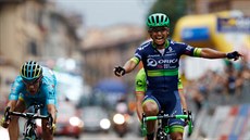RADOST V CÍLI. Kolumbijec Esteban Chaves ovládl poslední z pěti Monumentů -... RADOST V CÍLI. Kolumbijec Esteban Chaves ovládl poslední z pěti Monumentů -...