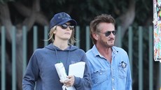 Sean Penn se současnou partnerkou Leilou George Sean Penn se současnou partnerkou Leilou George