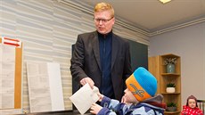 Vicepremiér Pavel Blobrádek (KDU-SL) odvolil v Náchod (7. íjna 2016).
