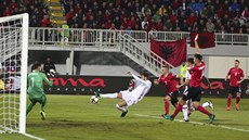 Gerard Piqué ze panlska (uprosted) v utkání s Albánií