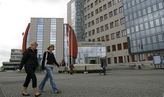 Do sídla Olomouckého kraje a Krajského úadu v Olomouci zejm zamíí jako nový éf dosavadní tajemník prostjovského magistrátu Lubomír Balá.