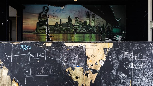 Barrandovské terasy se mají vrátit do doby první republiky, kdy byly nejslavnější. Stávající budova projde celkovou rekonstrukcí, otevřeny budou dvě restaurace, hotel a parkoviště.