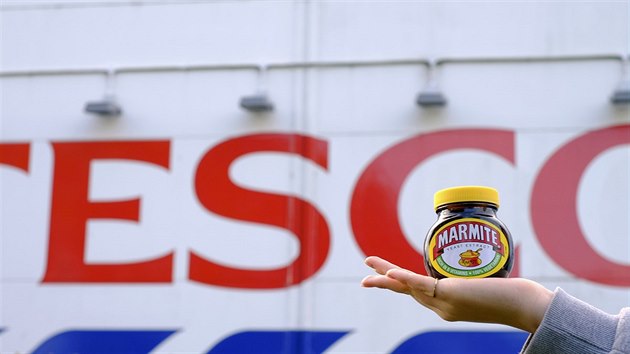 Tesco omezilo v dsledku sporu nabdku pomaznky Marmite na svm eshopu.