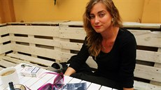 Mladá ostrovská spisovatelka Petra Kovačíková vydala svoji knižní prvotinu... Mladá ostrovská spisovatelka Petra Kovačíková vydala svoji knižní prvotinu...