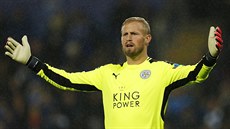 Branká Leicesteru Kasper Schmeichel v zápase Ligy mistr proti Kodani.