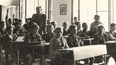 Nová výstava Státního okresního archivu Pardubice připomene návštěvníkům doby,... Nová výstava Státního okresního archivu Pardubice připomene návštěvníkům doby,...