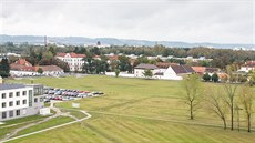 Nové bytové domy mají vyrůst u křížení ulic Na Sádkách a Na Zlaté stoce poblíž... Nové bytové domy mají vyrůst u křížení ulic Na Sádkách a Na Zlaté stoce poblíž...