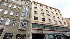 Funkcionalistický palác Typos v Jezuitské ulici, ve kterém sídlilo brněnské... Funkcionalistický palác Typos v Jezuitské ulici, ve kterém sídlilo brněnské...