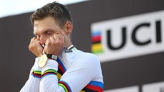 ZNOVU TĚ MÁM. Tony Martin získal v časovce na světovém šampionátu v Kataru už... ZNOVU TĚ MÁM. Tony Martin získal v časovce na světovém šampionátu v Kataru už...
