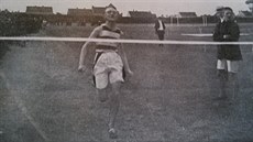 Nejedlý vítězí na desetikilometrové trati v Kladně 1908 Nejedlý vítězí na desetikilometrové trati v Kladně 1908