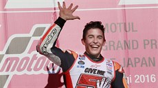 Marc Márquez slaví po Velké cen Japonska zisk celkov pátého titulu mistra...