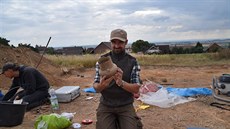 Archeologové při vykopávkách ve Hvozdnici na Hradecku. Archeologové při vykopávkách ve Hvozdnici na Hradecku.