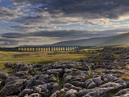 Francis Taylor - Sunshine breaks through, Ribblehead Viaduct, North Yorkshire,...