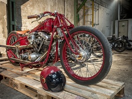 Harley-Davidson Shovelhead z roku 1975 poslouil jako zklad pestavby Tome...