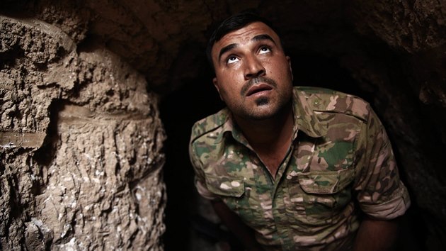 Pemergov objevili ve mst Badana nedaleko Mosulu tunel vykutan bojovnky Islmskho sttu (18. jna 2016)
