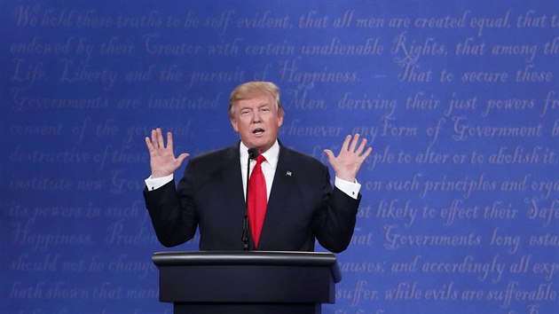 Trump bhem zvren debaty (20. jna 2016)