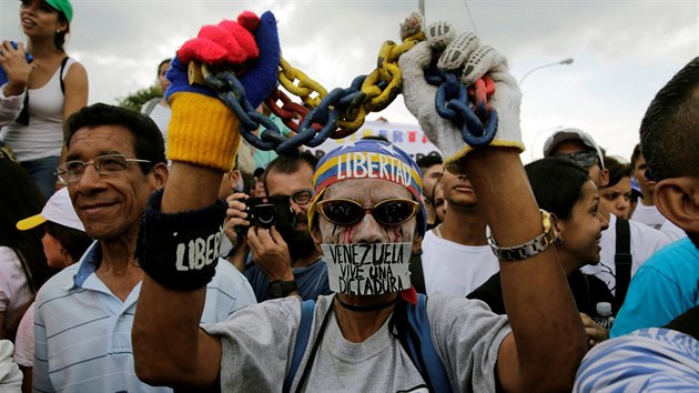 Akci nazvanou Pevzet Venezuely svolala na stedu opozice jako protest proti poruovn stavy a demokracie v zemi (26. jna 2016).