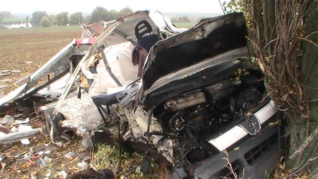 Nehoda dodvky a kamionu na silnici I/35 u Konecchlum na Jinsku (26.10.2016).
