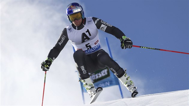 Francouzsk lya Alexis Pinturault na trati obho slalomu v Sldenu