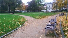 Po šlechtickém rodu Clam-Gallasů ponese jméno park mezi ulicí Komenského,... Po šlechtickém rodu Clam-Gallasů ponese jméno park mezi ulicí Komenského,...