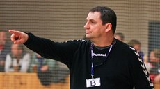 Trenér Michal Hradil na střídačce Litovle Trenér Michal Hradil na střídačce Litovle