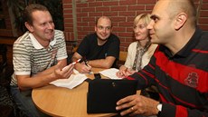 Miroslav Adámek (vlevo) a Aleš Dufek (vpravo) byli dříve zlínskými koaličními... Miroslav Adámek (vlevo) a Aleš Dufek (vpravo) byli dříve zlínskými koaličními...