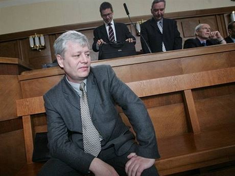 Petr Smetka u vrchního soudu 6. ervna 2006