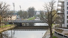 Litvínovický most je jedním ze tří míst v Českých Budějovicích, kde mohou auta... Litvínovický most je jedním ze tří míst v Českých Budějovicích, kde mohou auta...