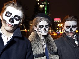 V bloruském hlavním mst Minsku slavili lidé Halloween pevleení za...