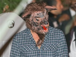 Leonardo Di Caprio jako vlkodlak na halloweenské party Kate Hudsonové (Los...
