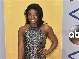 Simone Bilesová na CMA Awards (Nashville, 2. listopadu 2016)