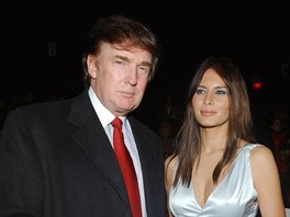 Donald Trump a Melania Knaussová (New York, 9. února 2003)
