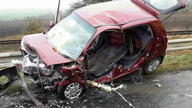 Pi eln srce u Boskovic zemela spolujezdkyn z vozu hyundai. ofr BMW a pravdpodobn vink kolize vyvzl s lehkm zrannm.