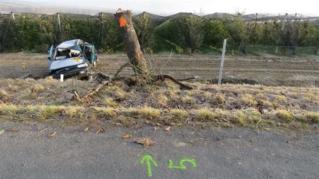 Smrteln nehoda mezi obcemi Bezov a Nivnice na Uherskobrodsku.