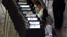 Stovky lidí na Florid vyuili monost hlasovat v pedtermínu (24. íjna 2016)