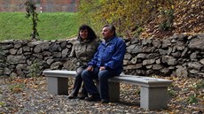 Goethova lavička v Chebu má podobu kamenných posezení, která dříve bývala na... Goethova lavička v Chebu má podobu kamenných posezení, která dříve bývala na...
