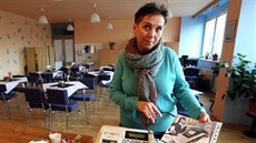 Ivana Šmerdová z chebského spolku Joker s elektronickou pokladnou z roku 2006. Ivana Šmerdová z chebského spolku Joker s elektronickou pokladnou z roku 2006.